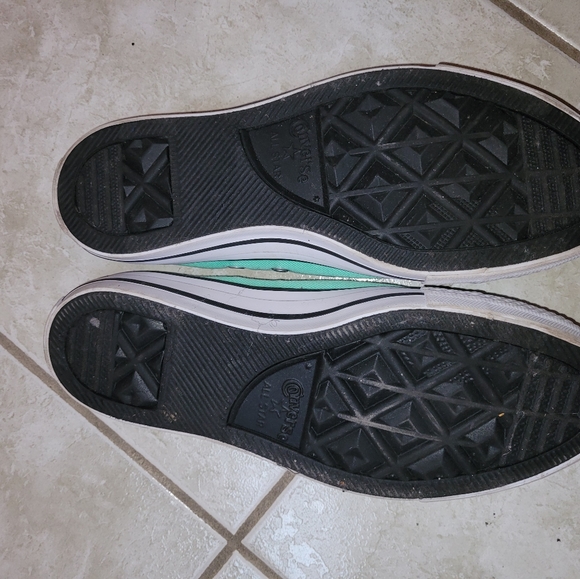 Green Converse Shoes - Picture 4 of 4